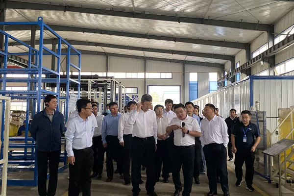 內蒙古自治區黨委常委、通遼市委書記孟憲東攜考察團到一諾環境考察指導